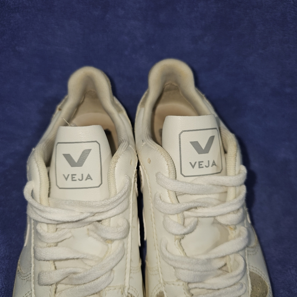 Veja V-10 B Mesh White Natural Low Top Sneakers - Picture 6 of 8